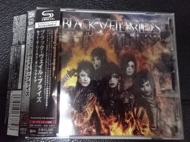 BLACK VEIL BRIDES（ブラック・ヴェイル・ブライズ）「SET THE WORLD ON FIRE」2011年日本盤帯付UICU-1211_画像1