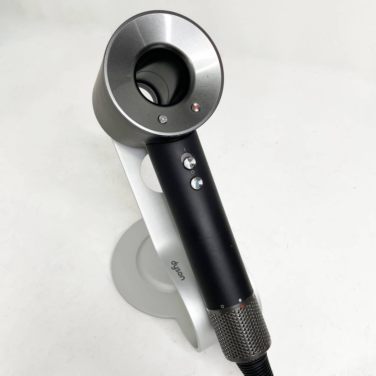 若者の大愛商品 Ionic Supersonic ヘアドライヤー 極上品☆dyson HD03