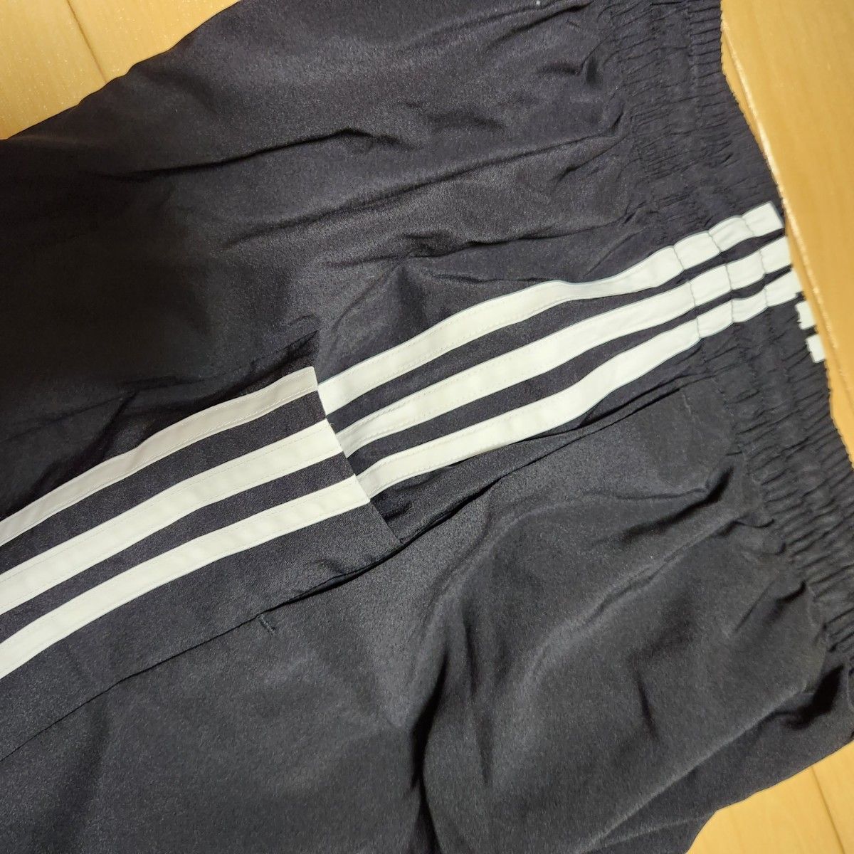 【新品】adidas　アディダス　ハーフパンツ　ショートパンツ　スマホポケット　メンズM　ジャージ トレーニングウェア　ブラック