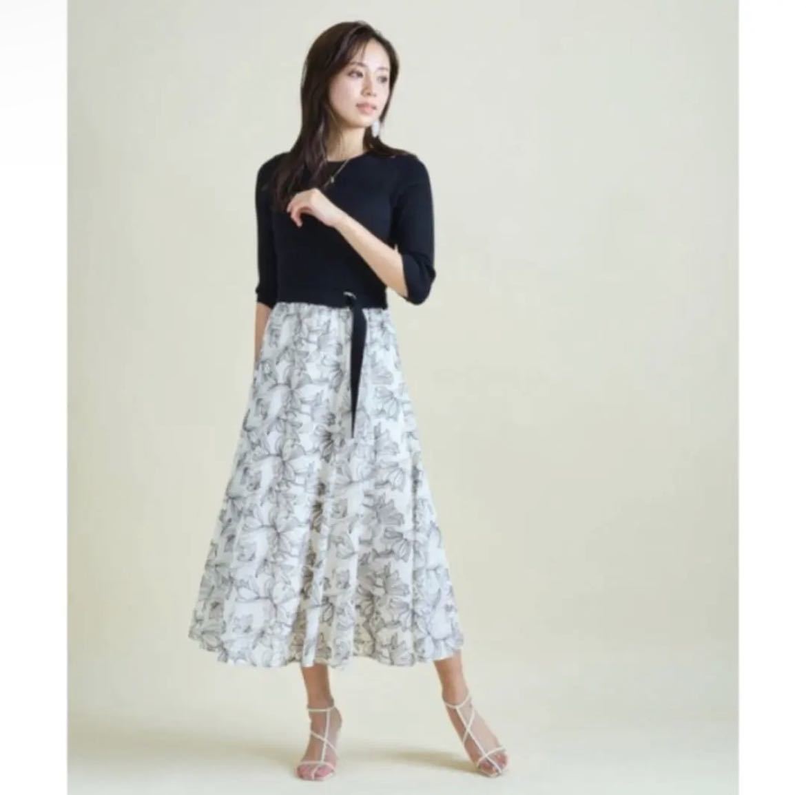 値段が激安 新品未使用 ジャスグリッティー エアリー刺繍スカートドッキングワンピース Sサイズ 値段が激安 新品未使用 ジャスグリッティー エアリー刺繍スカートドッキングワンピース Sサイズ