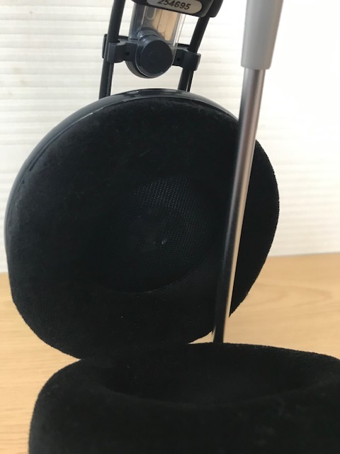 公式の店舗 ) アーカーゲー ( ☆中古品(状態良好)AKG / (モニター