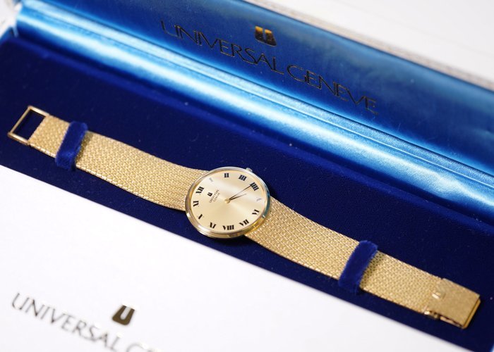 売れ筋がひ！ ユニバーサル Z-3☆アンティーク K18(750) 腕時計 手巻き 金無垢 アナログ（手巻き）