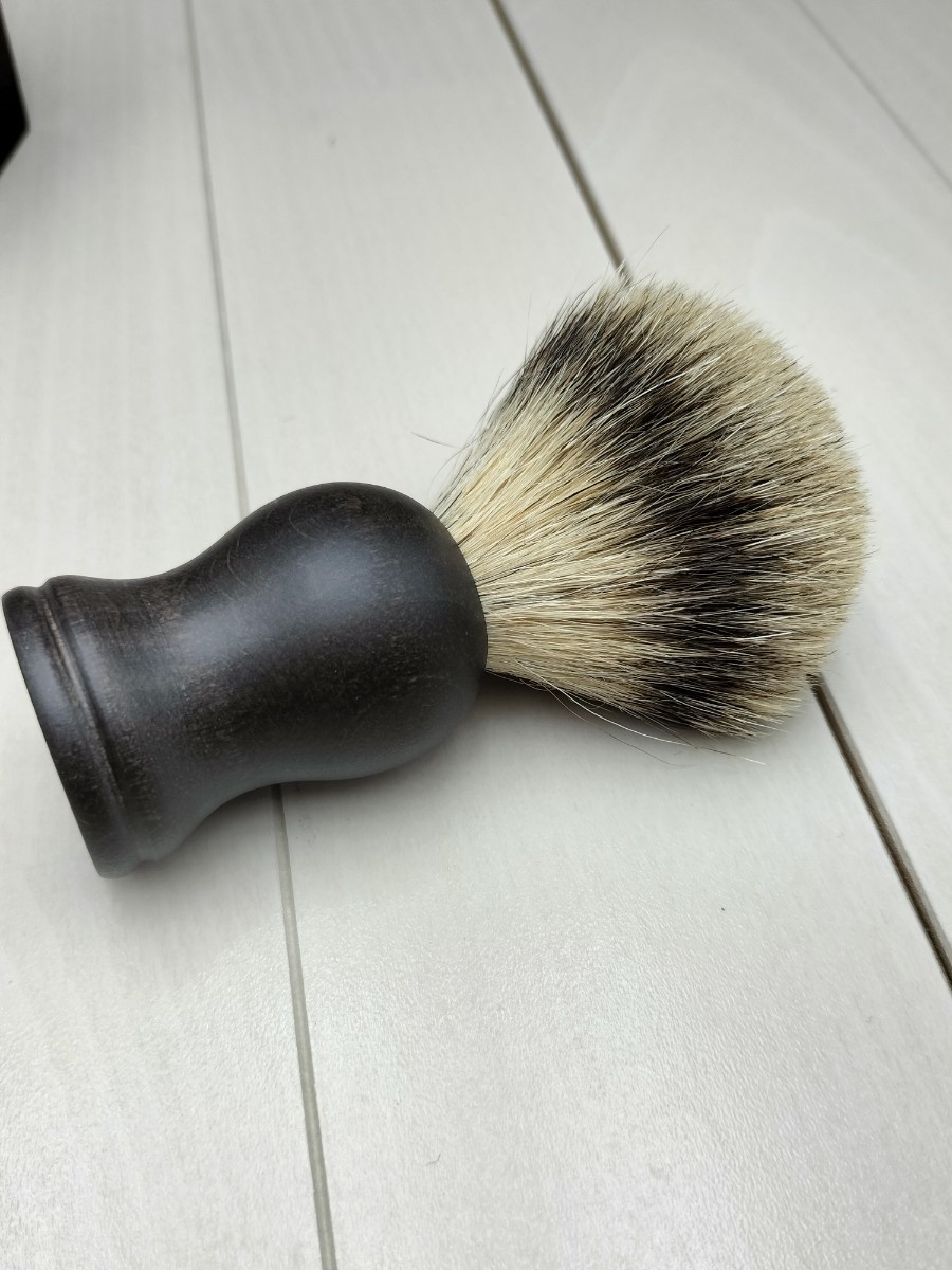 [M-2309IN6]* wood shaving brush * foam establish brush * wooden * interior *mote Leroux m exhibition goods *