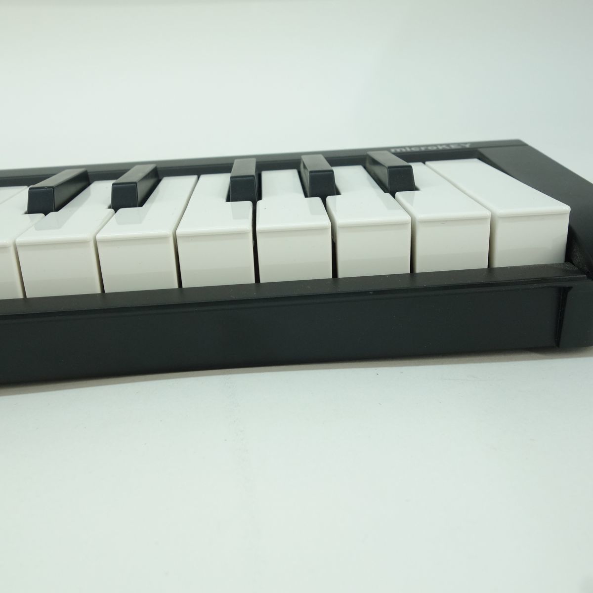 095 KORG コルグ micro KEY-25 MIDIコントローラー 25鍵 本体のみ ※現状品_画像7