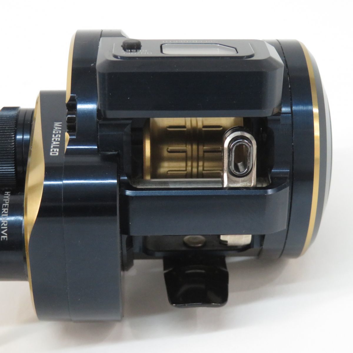 未使用品】 21 ダイワ DAIWA 123s SALTIGA ※中古 ベイトリール 右