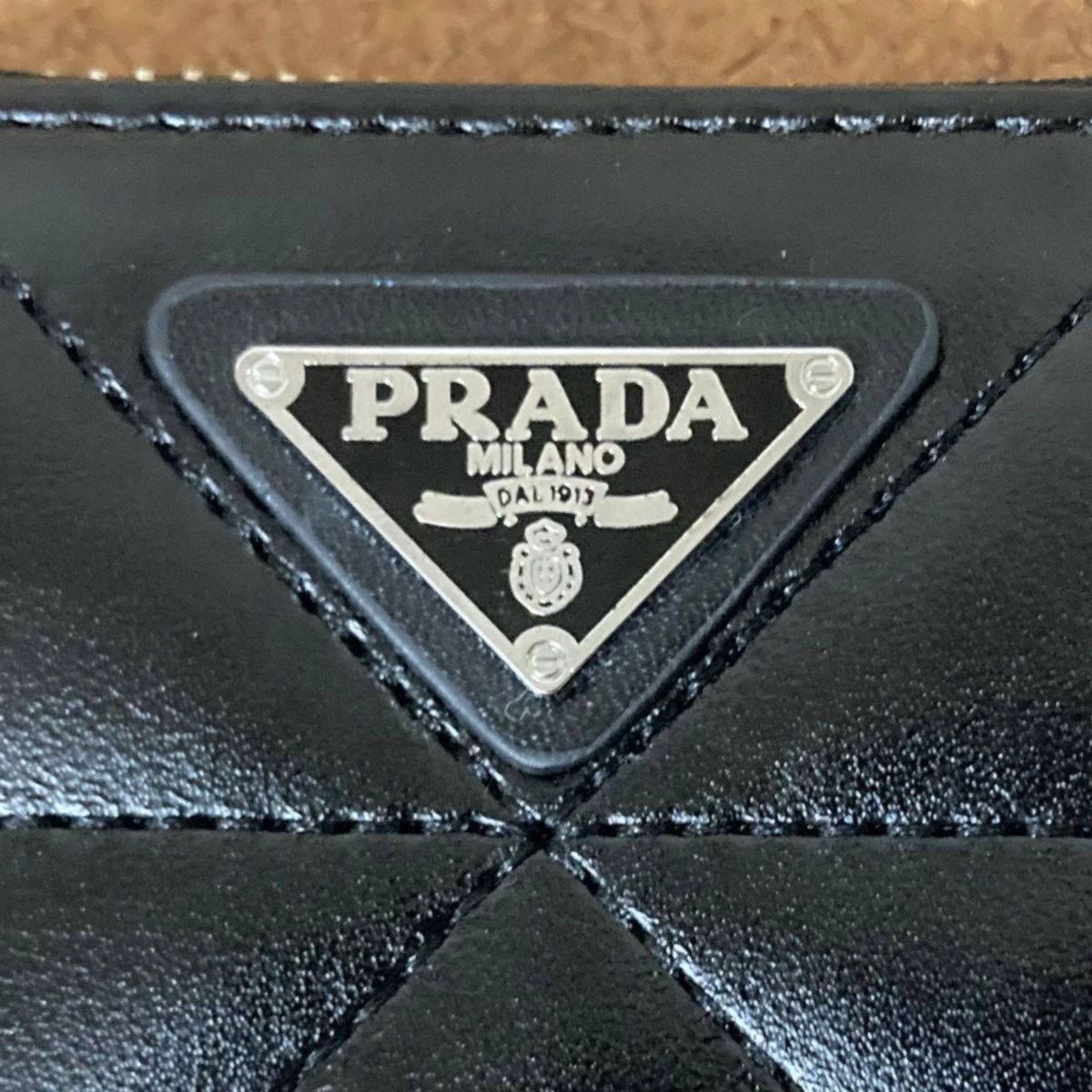 ノベルティ付き PRADA プラダコインカードケース ノベルティ ポーチ