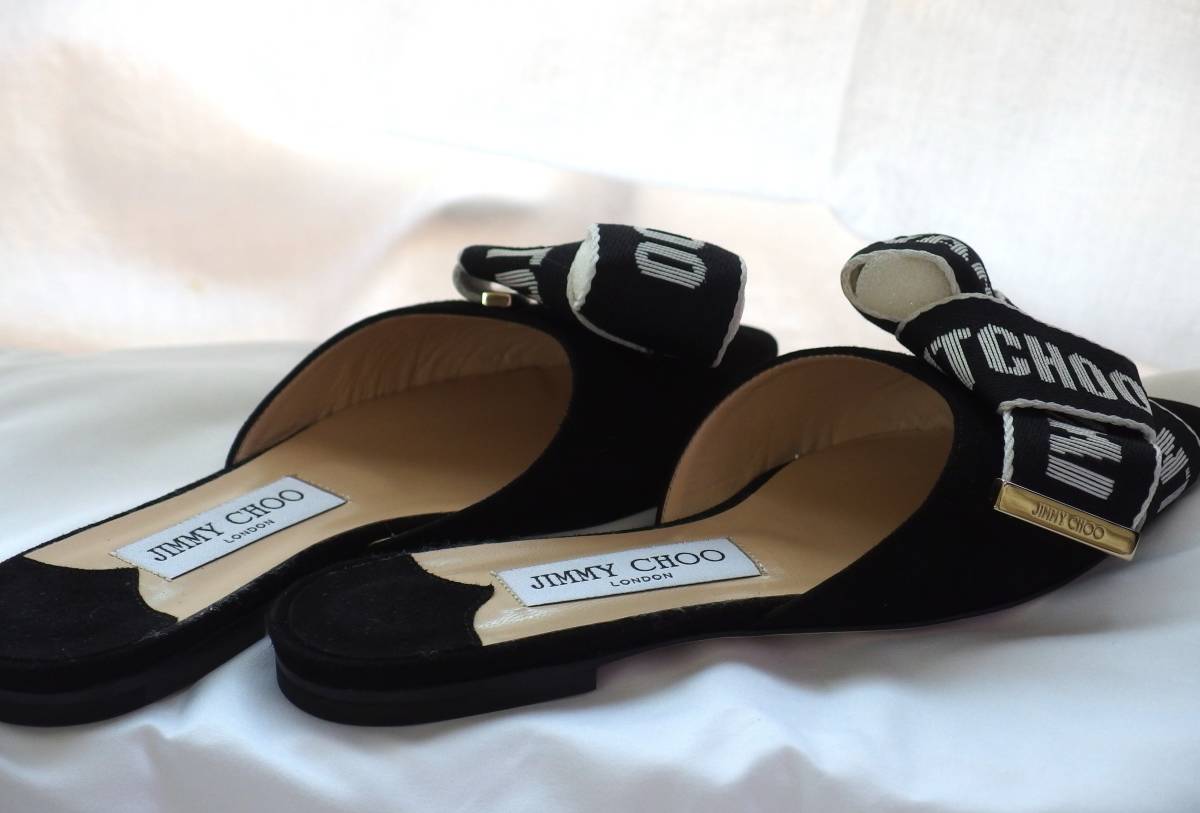 JIMMY CHOO ジミーチュウ GRETCHEN FLAT ミュール フラットヒールサンダル スエード Black Chalk UOB Suede w/logo tape bow 'I WANT CHOO'_画像4