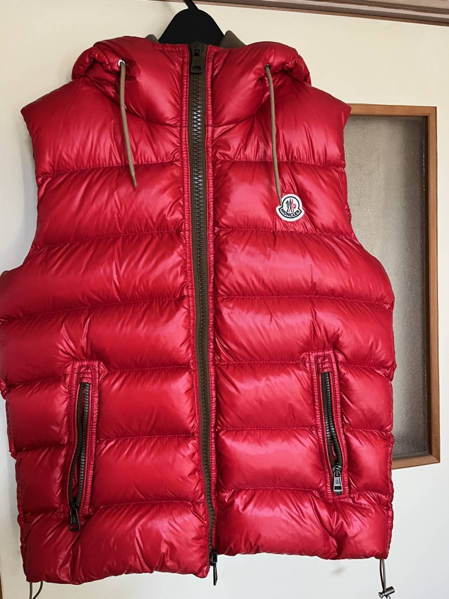 モンクレール/ダウンジャケット ダウンベスト【フード付 サイズ2【L～M レッド MONCLER　BARTHOLOME[バルトロメ　1シーズンのみ/鑑定済_画像1