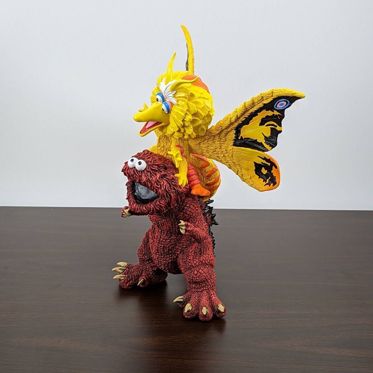 クッキージラ vs ビッグモス cookiezilla vs bigmoth レッド 赤