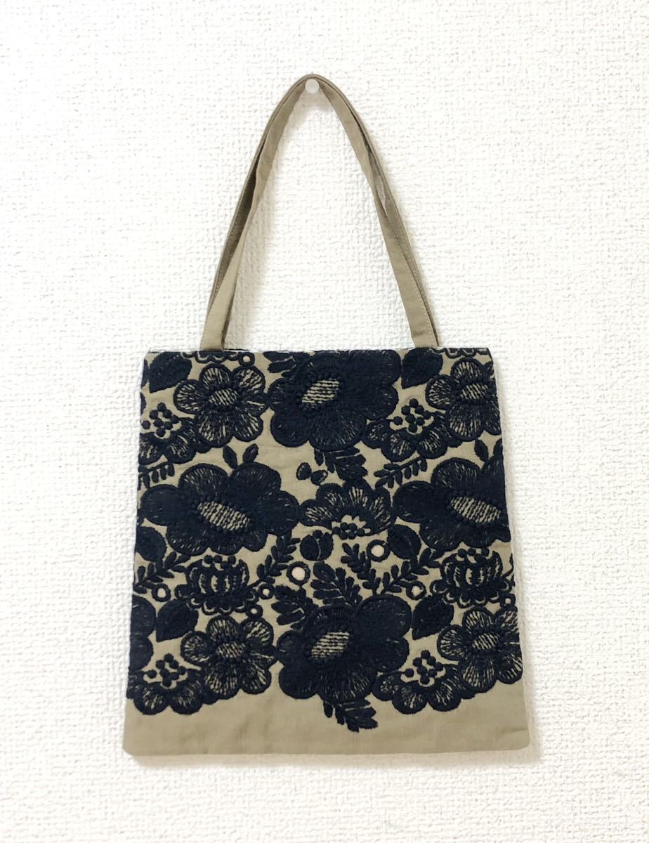 ★ ハンドメイド ミニバッグ mini bag smile flower カーキ ネイビー 刺繍 ★ ミナペルホネン スマイルフラワ- 生地 はぎれ 使用 mina