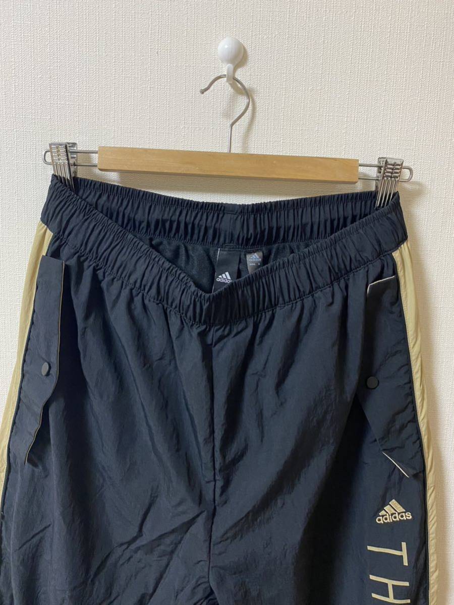 新品　アディダス　ナイロン　パンツ　Mサイズ_画像3