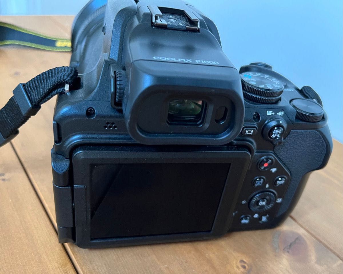 美品・おまけ付き】昨年新品購入品 ニコン(Nikon) COOLPIX P1000 美品・おまけ付き】昨年新品購入品 ニコン(Nikon) COOLPIX P1000