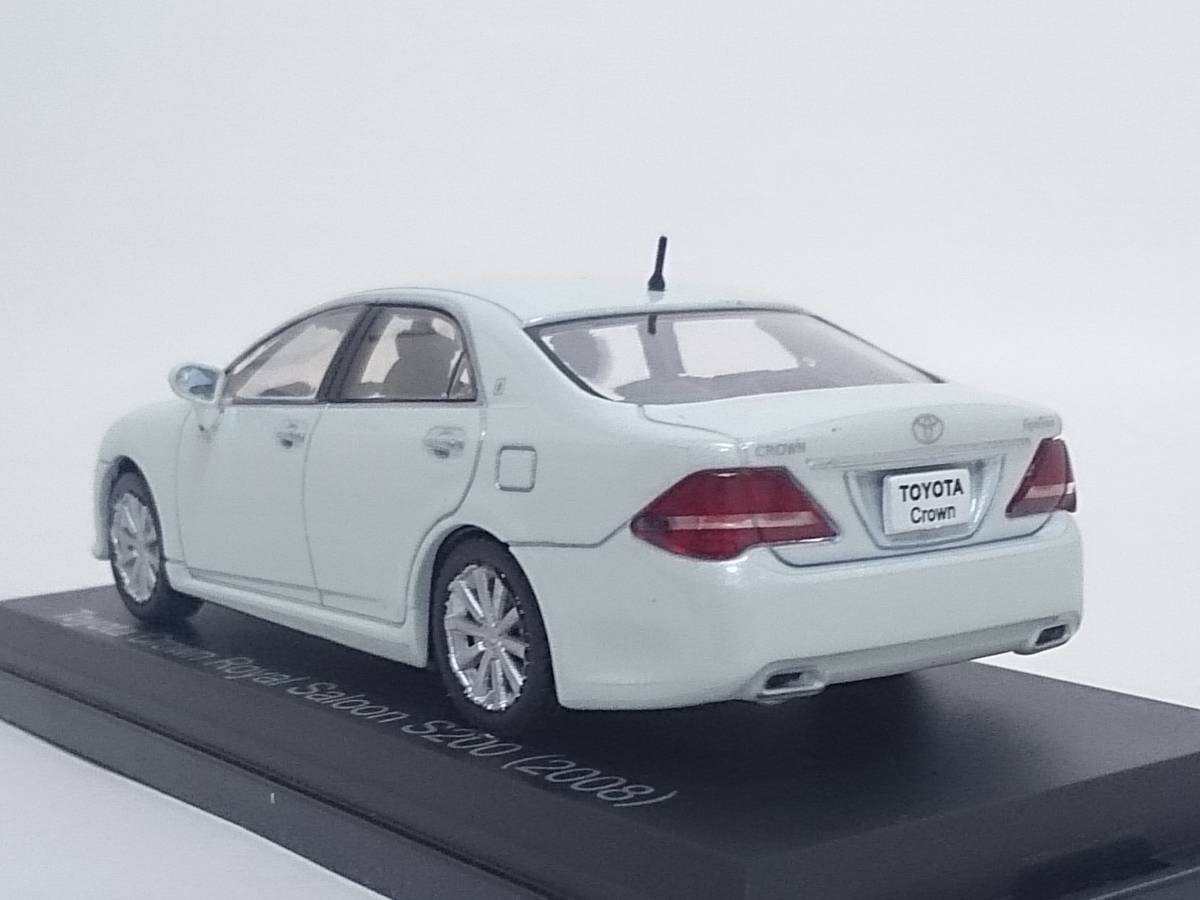 ○174 アシェット 書店販売 国産名車コレクション VOL.174 トヨタ クラウン Toyota Crown Royal Saloon S200 (2008) イクソ マガジン付_画像10