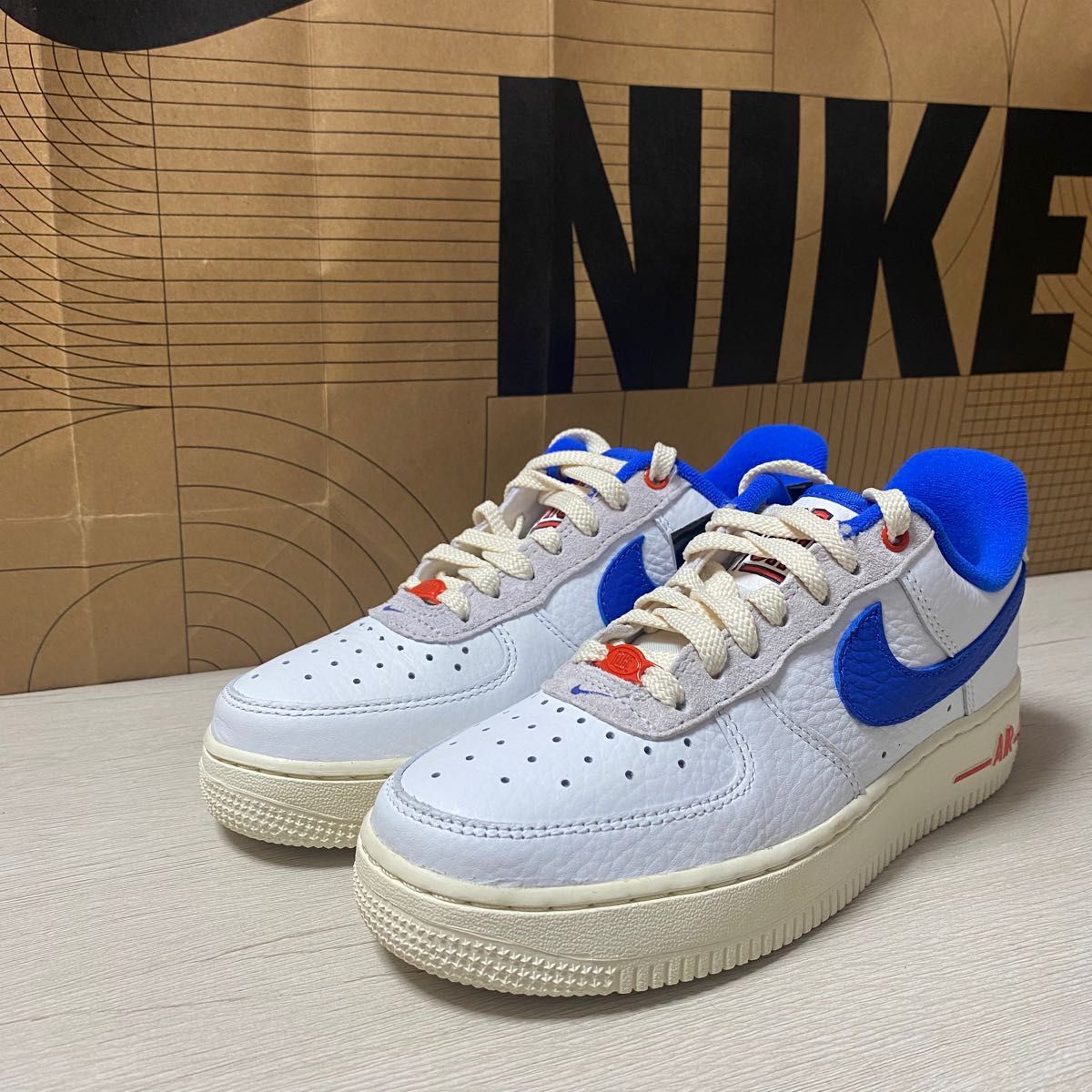 22.5cm Nike WMNS AIR FORCE 1 '07 LX