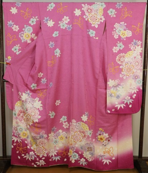 H209　正絹　振袖3点セット　桜花柄振袖と帯襦袢のセット　【美品】　身丈166cm_画像2