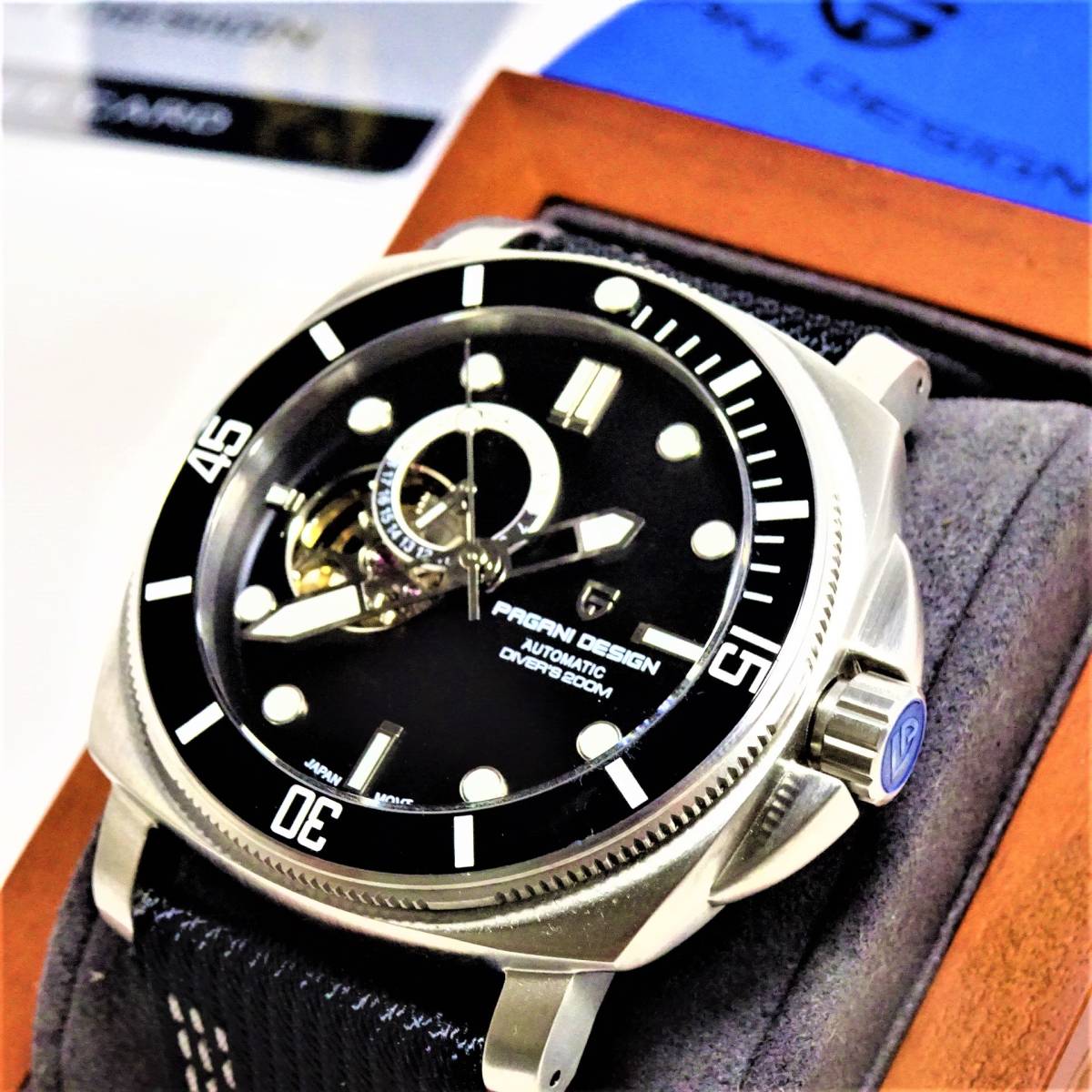 〓新品〓腕時計 メンズ パガーニデザイン PAGANI DESIGN 機械式・NH39Ａ・オープンハート・オマージュウォッチ・サファイア・PD-1736