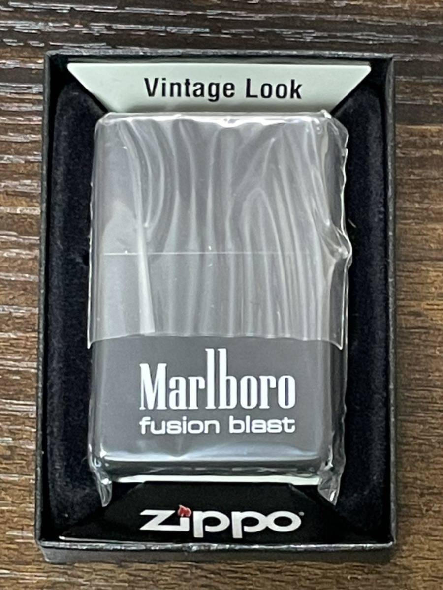 zippo Marlboro fusion blast 限定品 マルボロ 1937レプリカ 2015年製 FUSE INTO THE NEW SENSATION 1937REPLICA デットストック ケース_画像3