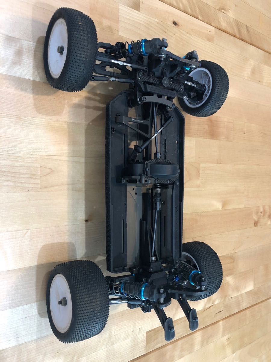 YOKOMO B-MAX4 III 4WD BUGGY YZ-4SF ボディ付 タミヤ ラジコン YOKOMO B-MAX4 III 4WD BUGGY YZ-4SF ボディ付 タミヤ ラジコン