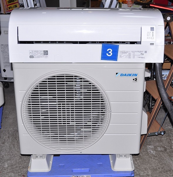 中古N③■2022年製　DAIKIN エアコン AN36ZESK-W 12畳用 　ダイキン ルームエアコン_画像1