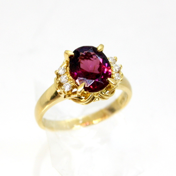 印象のデザイン ◎中古美品◎18金 ガーネット 2.17ct ダイヤ リング 9号 ガーネット