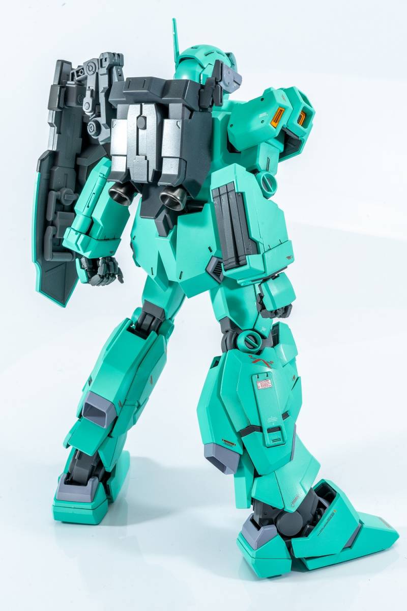 MG 1/100 RGM-96X ジェスタ（初期型）改修塗装済み完成品 の商品詳細