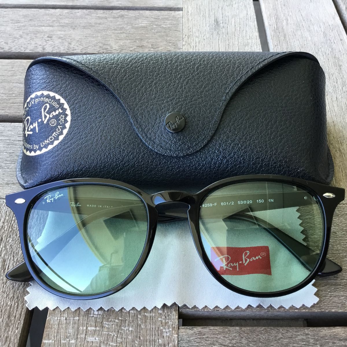 美品 レイバン Ray-Ban RB4259-F 大人気モデル 値下げ不可