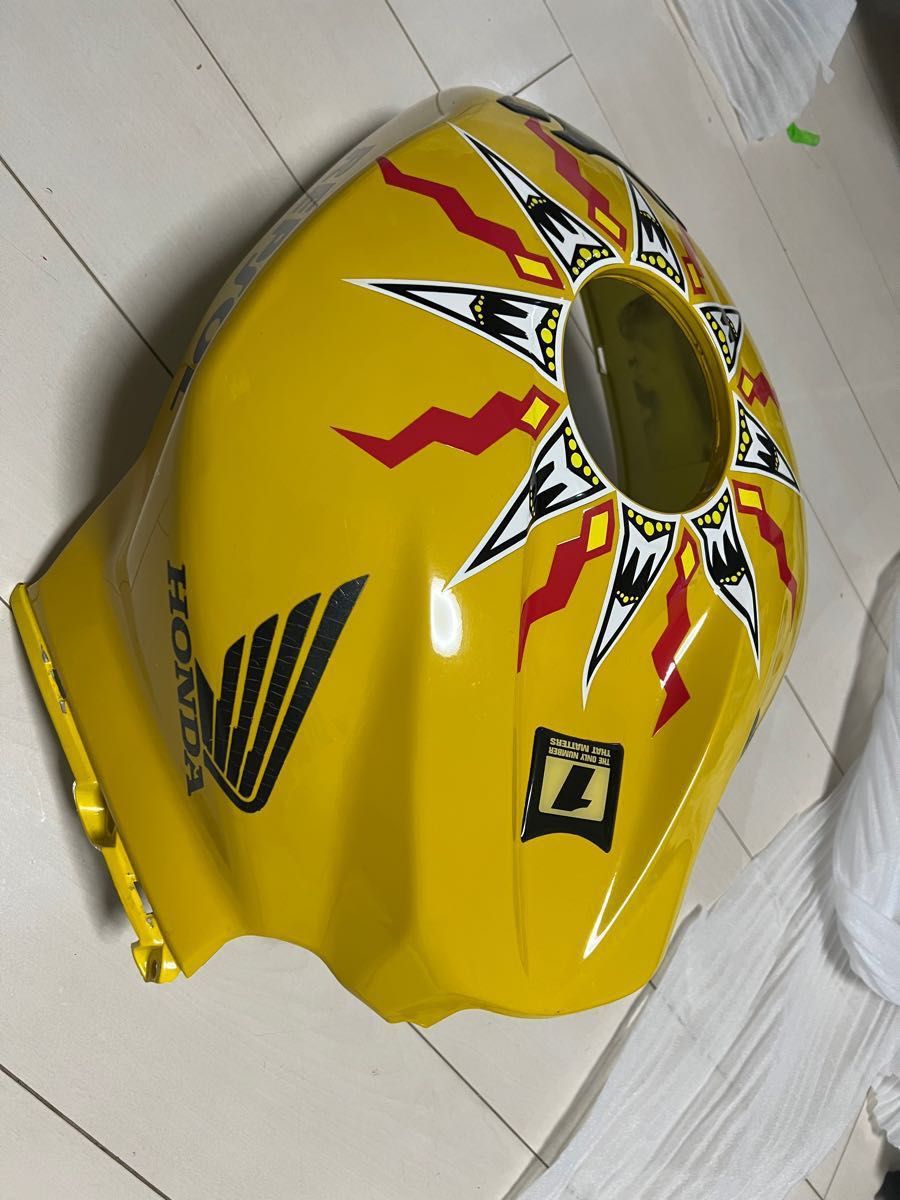 レプソル バレンシアカラー カウル CBR600RR PC40 外装セット レプソル バレンシアカラー カウル CBR600RR PC40 外装セット