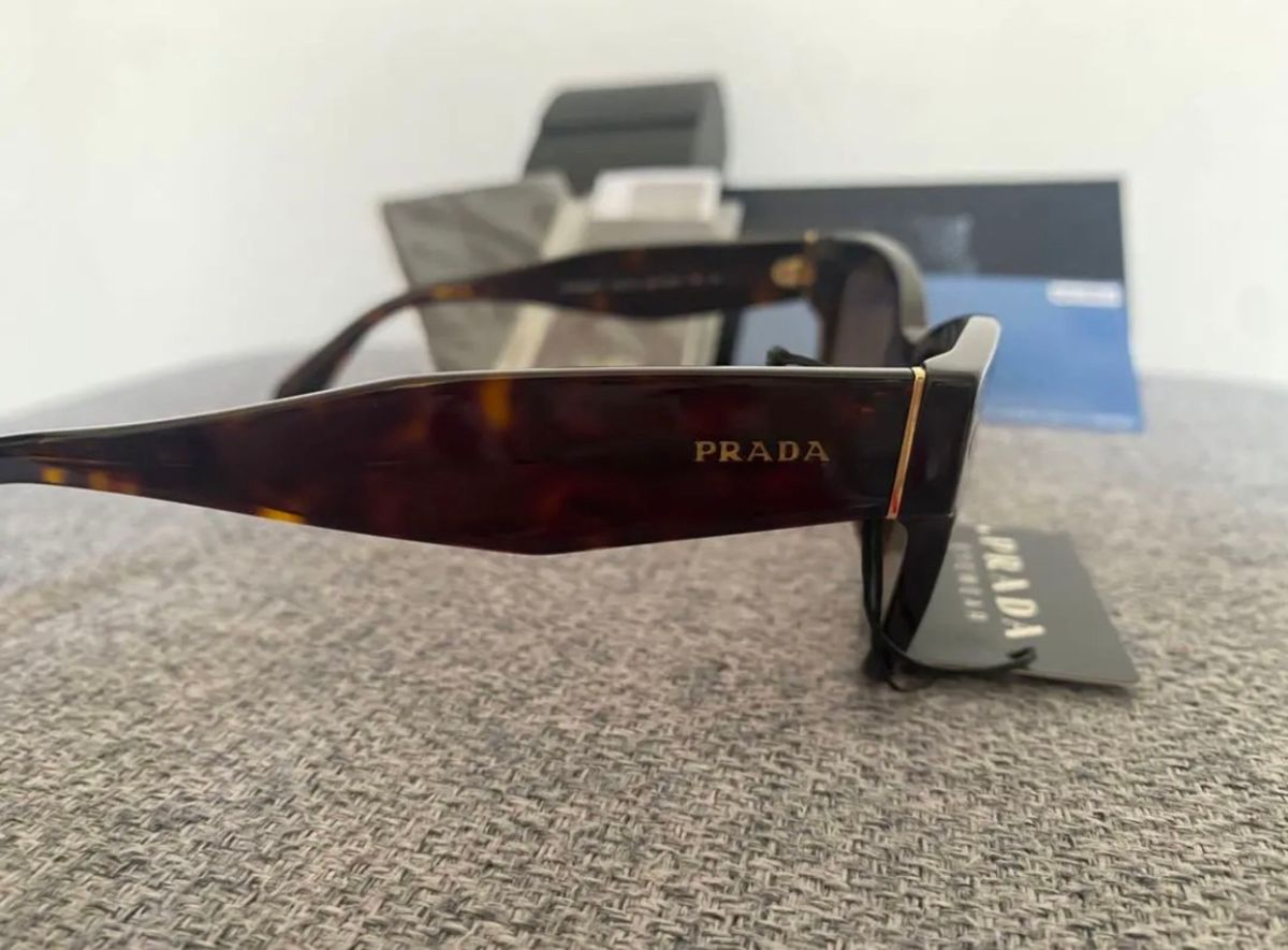 【新品・未使用品】PRADA プラダ サングラス アイウェア ブラウン