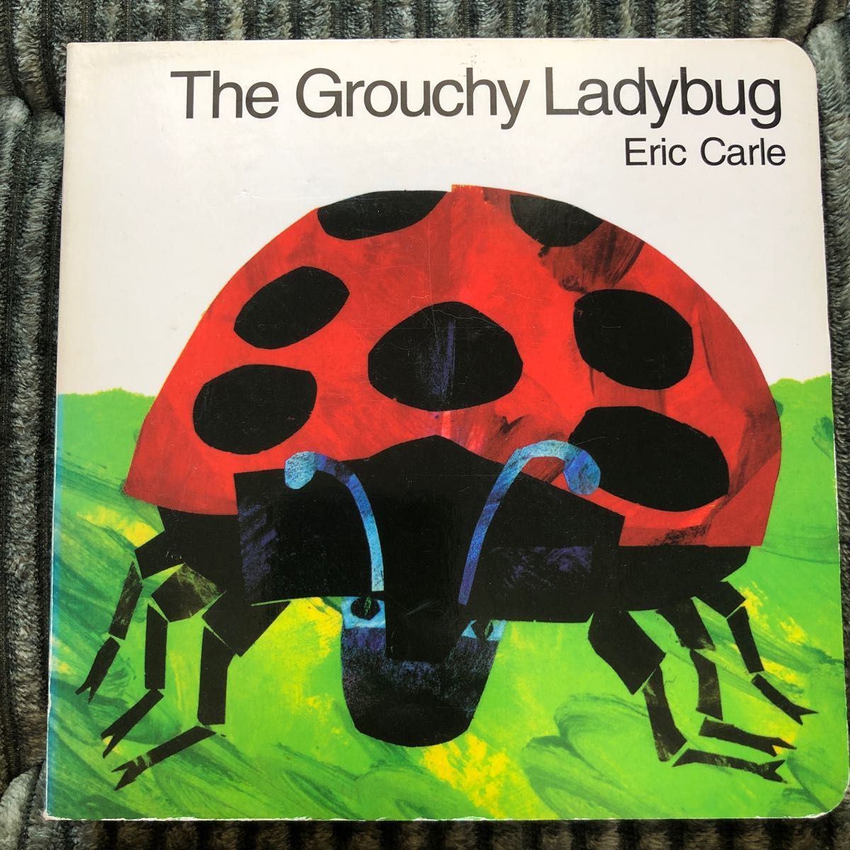 エリックカール　英語絵本　the grouchy ladybug