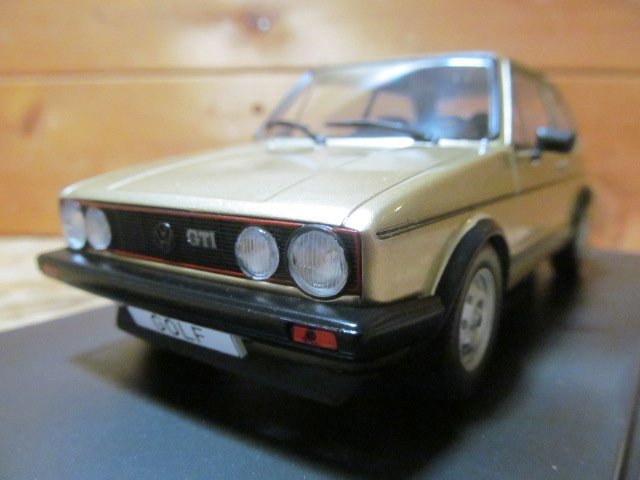 国内発送 《全国一律送料800円》超希少 ゴルフ Golf 薄金色 GTI ゴルフ1 VW 1/24 乗用車