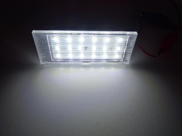 ルノー　 キャンセラー 内蔵 LED ナンバー灯（ライセンスランプ）　交換式　トゥインゴII_画像1