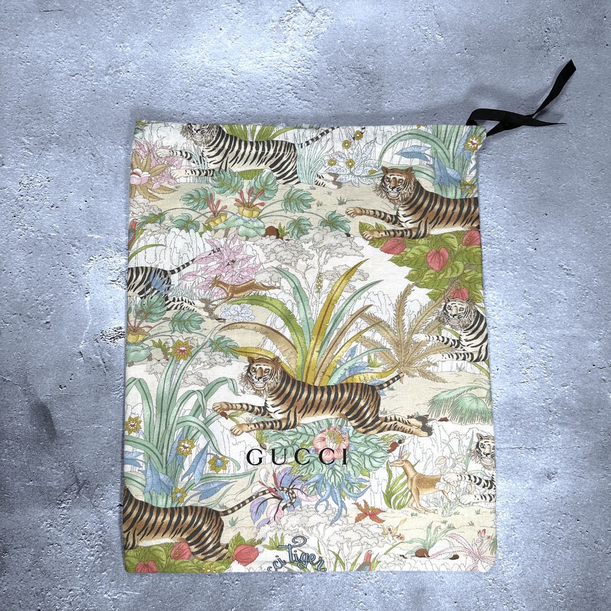【希少/超美品】GUCCI タイガー バケットハット 虎 マルチカラー