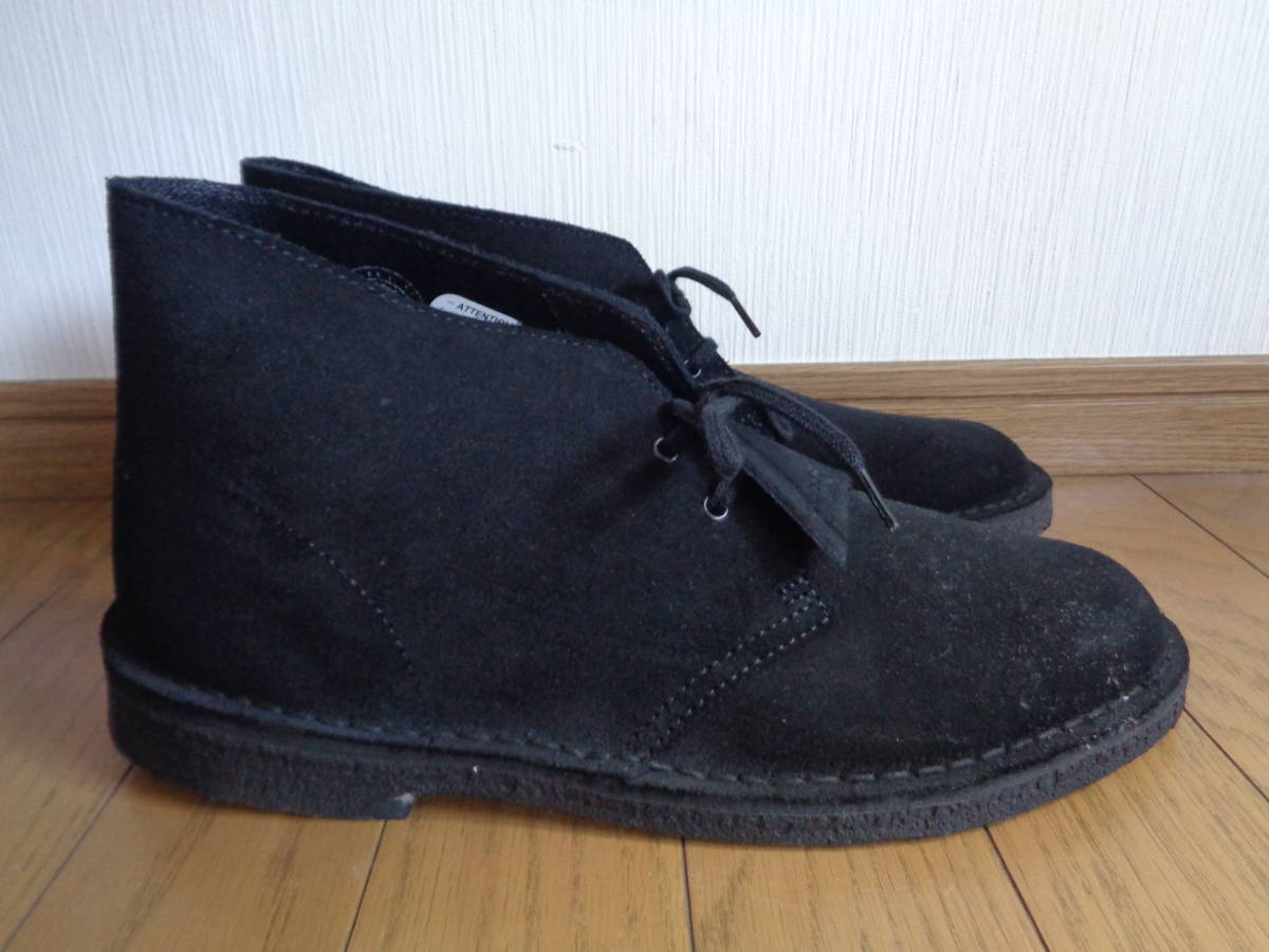 新品 未使用 CLARKS クラークス ブラック スエード レザー デザート ブーツ 黒 定価２５３００円 　英国　イングランド_画像3