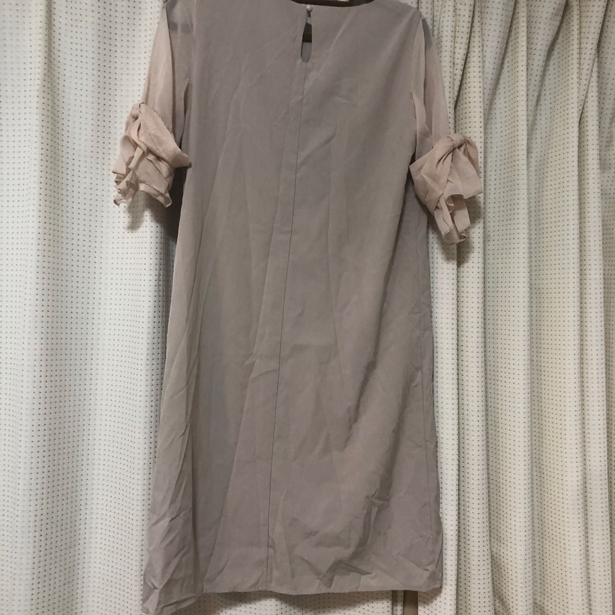 袖シフォンリボンサックワンピース tocco closet(トッコクローゼット)