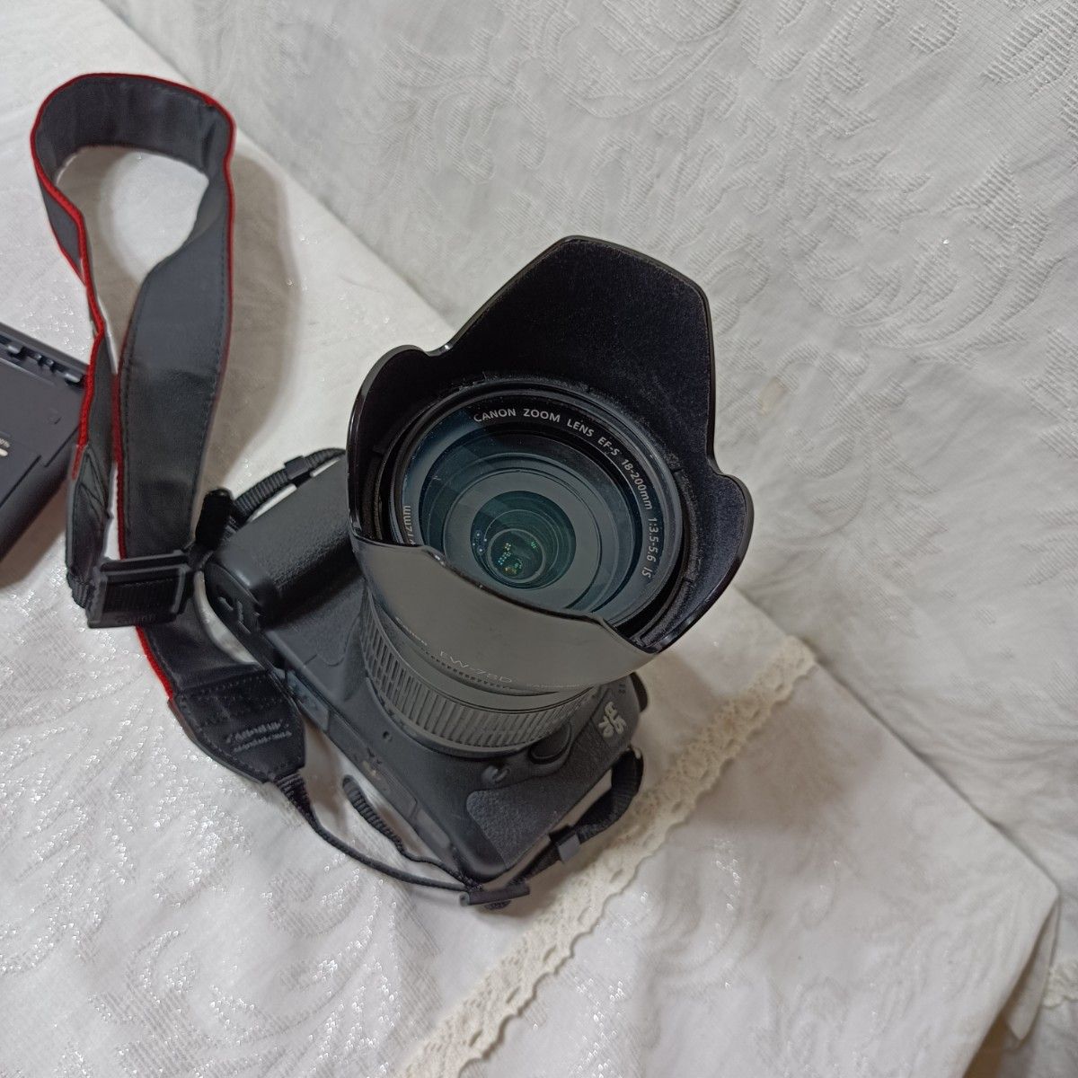 Canon DS126251 一眼レフカメラ キャノン EOS7D 日本製 充電器 Canon DS126251 一眼レフカメラ キャノン EOS7D 日本製 充電器