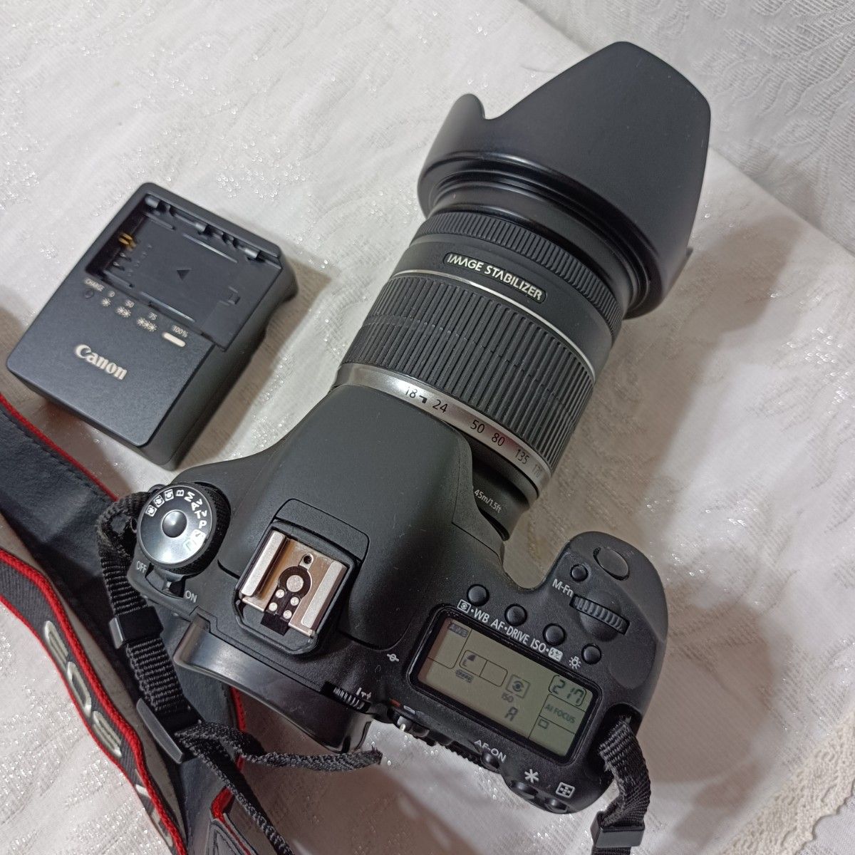 Canon DS126251 一眼レフカメラ キャノン EOS7D 日本製 充電器 Canon DS126251 一眼レフカメラ キャノン EOS7D 日本製 充電器