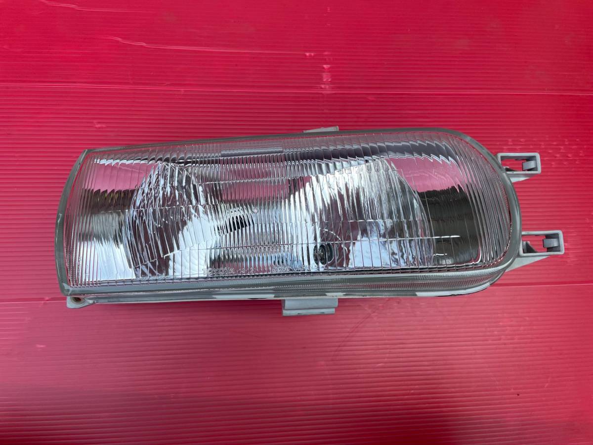  Toyota original Corolla 2 EL55 right head light Corolla II windy E-EL55 head light right halogen KOITO 16-121 (A3-2 950)