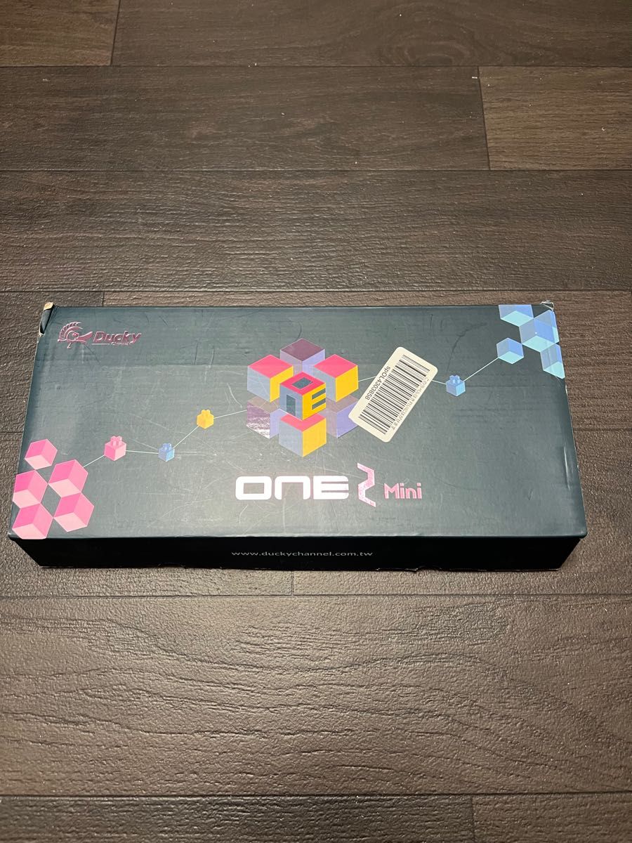 Ducky One 2 Mini RGB 60% version メカニカルゲーミングキーボード