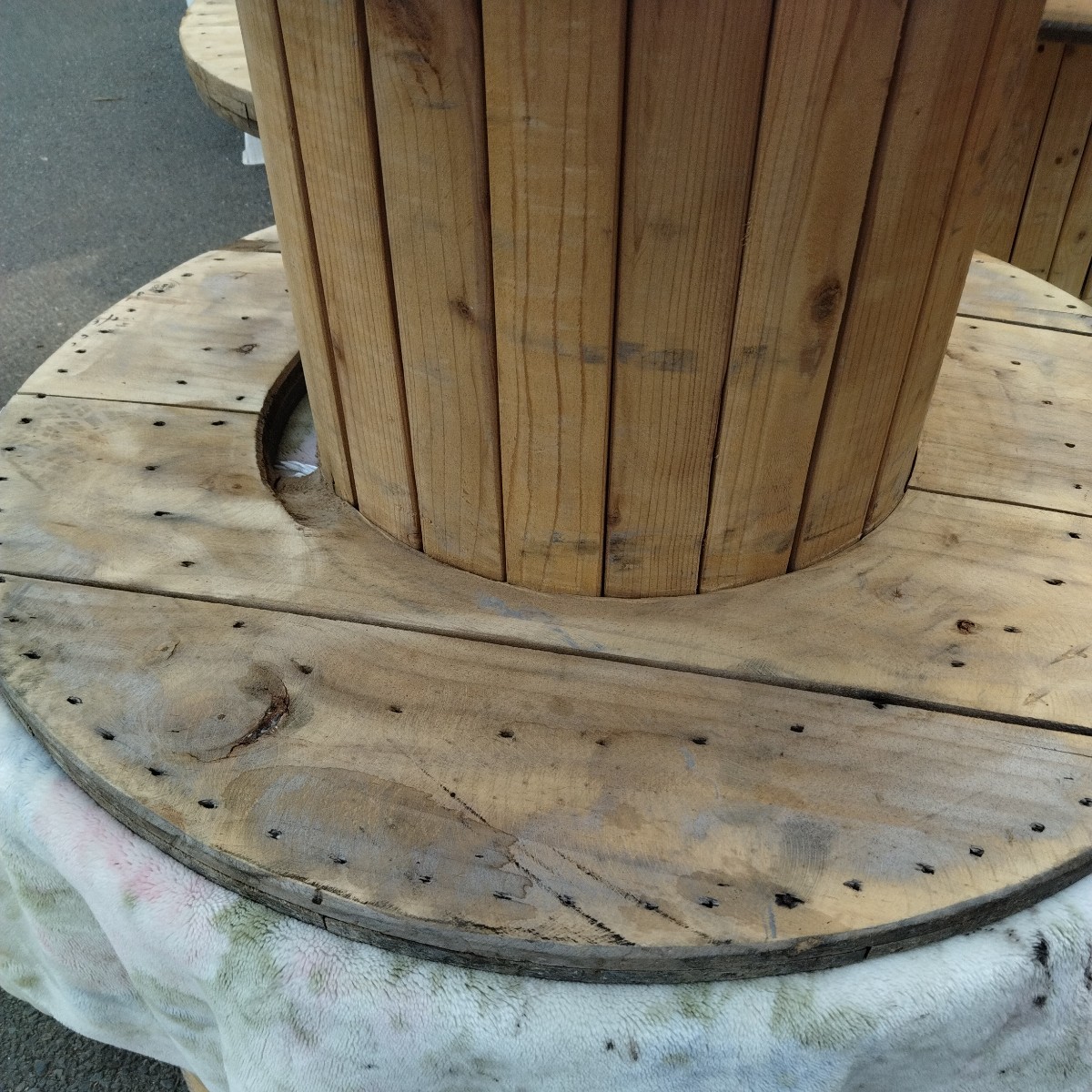 木製ドラム 直径93cm 高さ51cm ガーデニング BBQ ケーブルドラム 電線ドラム 愛知県豊橋市 T15の画像2