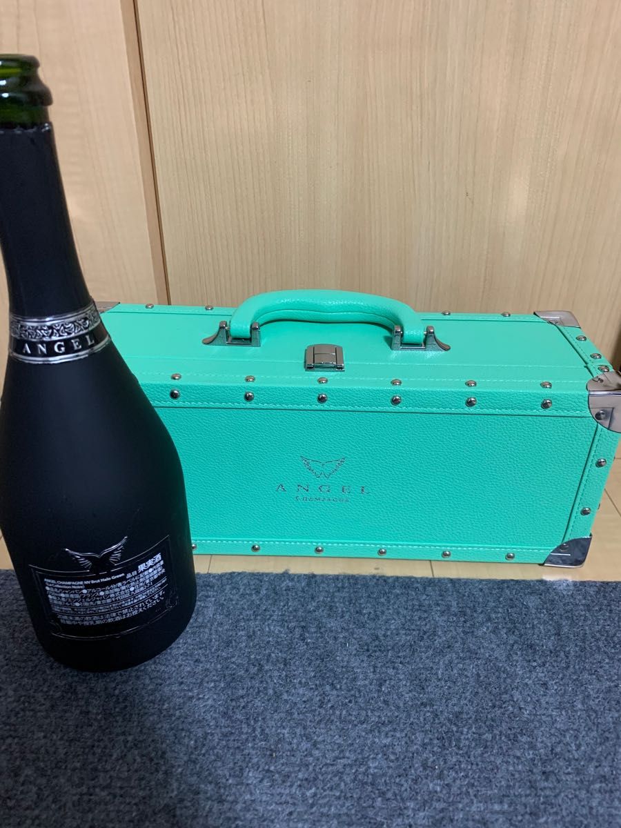 エンジェル 空箱 空瓶 お酒 シャンパン 緑 白 ホワイト グリーン 赤 レッド