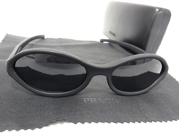 Yahoo!オークション - 1円 極美品 PRADA プラダ SPR03A 1AA-1A1 Yahoo!オークション - 1円 極美品 PRADA プラダ SPR03A 1AA-1A1