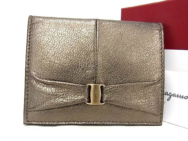 ■新品■未使用■ Salvatore Ferragamo フェラガモ ヴァラ レザー カードケース パスケース カード入れ 定期入れ ブロンズ系 BG0648