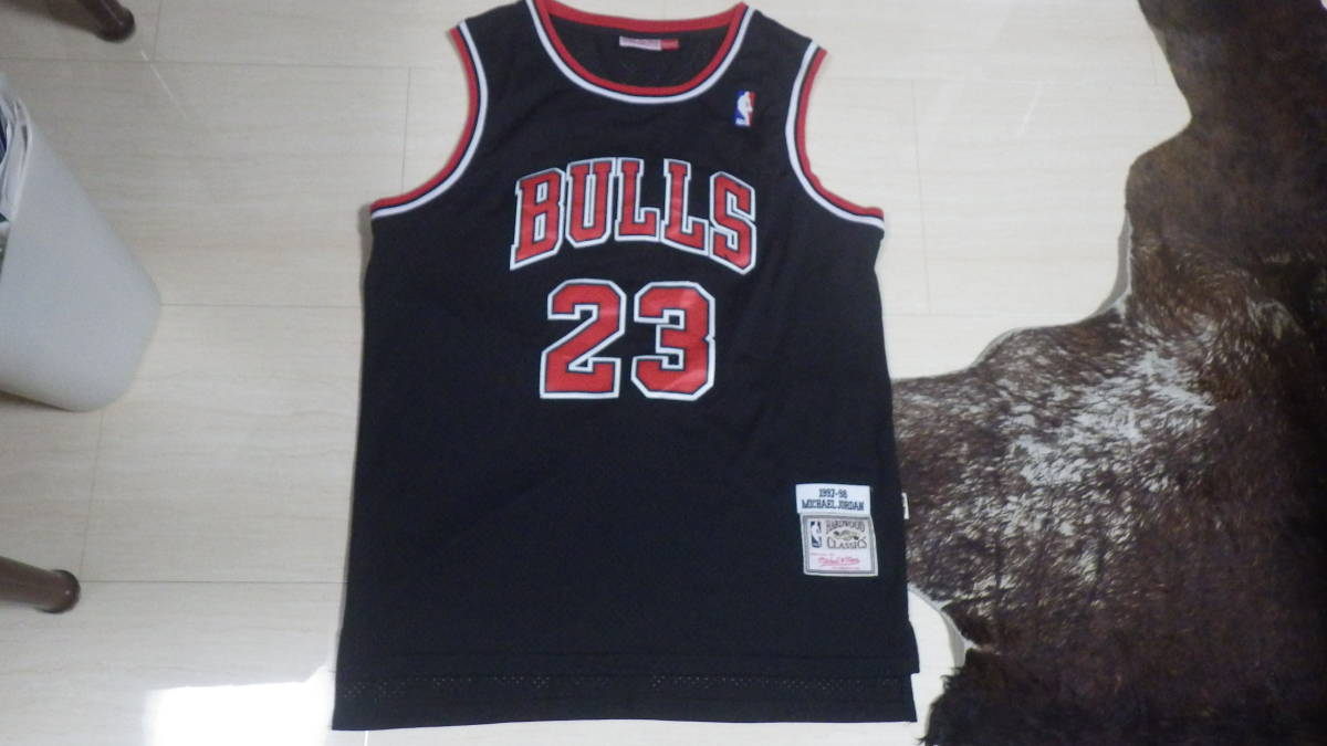 ☆大感謝セール】 & Mitchell Ness タンクトップ 黒 ウェア NBA