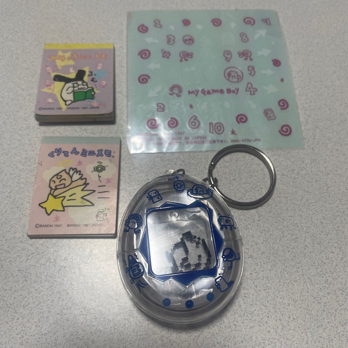 たまごっち 当時 初代 ウォーター キーホルダー いぬっち シール たまごっち 当時 初代 ウォーター キーホルダー いぬっち シール
