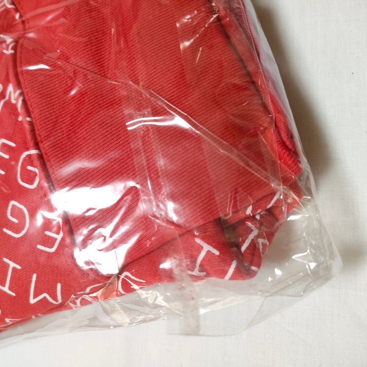 期間限定値下げ 【未使用】EGUMI モノグラムパーカー(赤 期間限定値下げ 【未使用】EGUMI モノグラムパーカー(赤