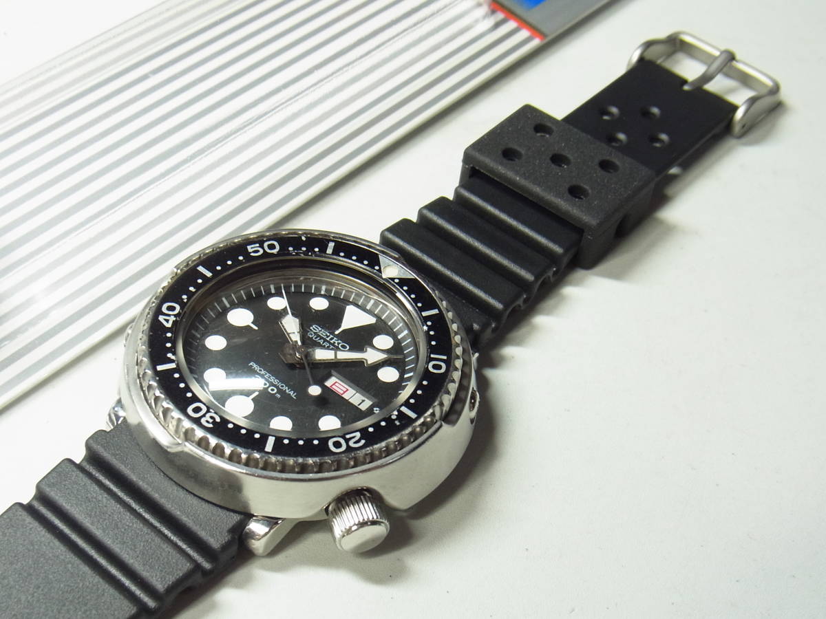 2309　SEIKO　300ｍ　プロフェッショナル　ダイバー　ツナ缶　電池交換済_新品セイコー製ベルト交換済み