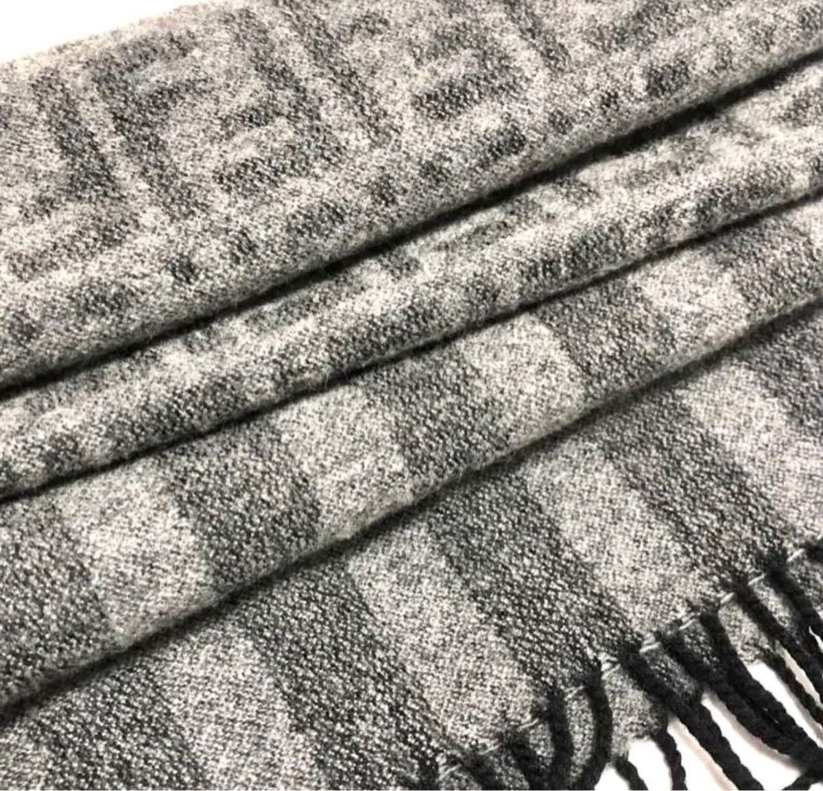 FENDI フェンディ ズッカ ストラップ マフラー ウール グレー FENDI フェンディ ズッカ ストラップ マフラー ウール グレー