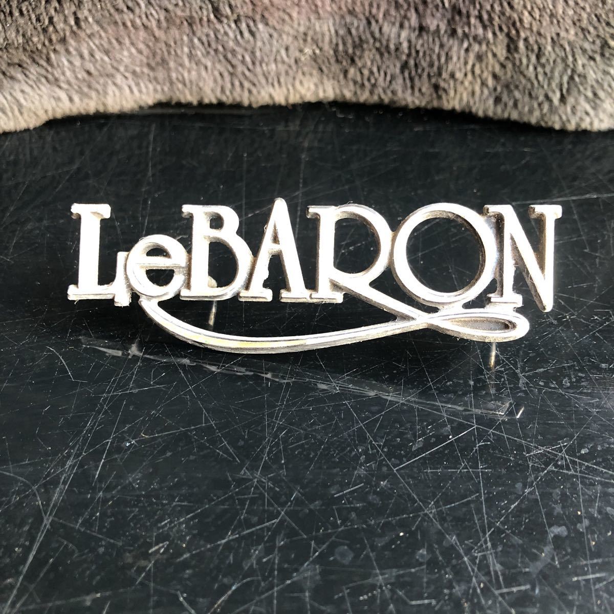 クライスラー　レバロン　エンブレム/ Chrysler LeBARON Emblem_画像1
