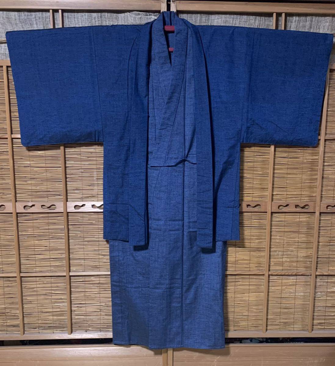 男着物結城紬アンサンブル 正絹真綿紬織 藍の濃淡の無地 茶道具に山柄 M 315