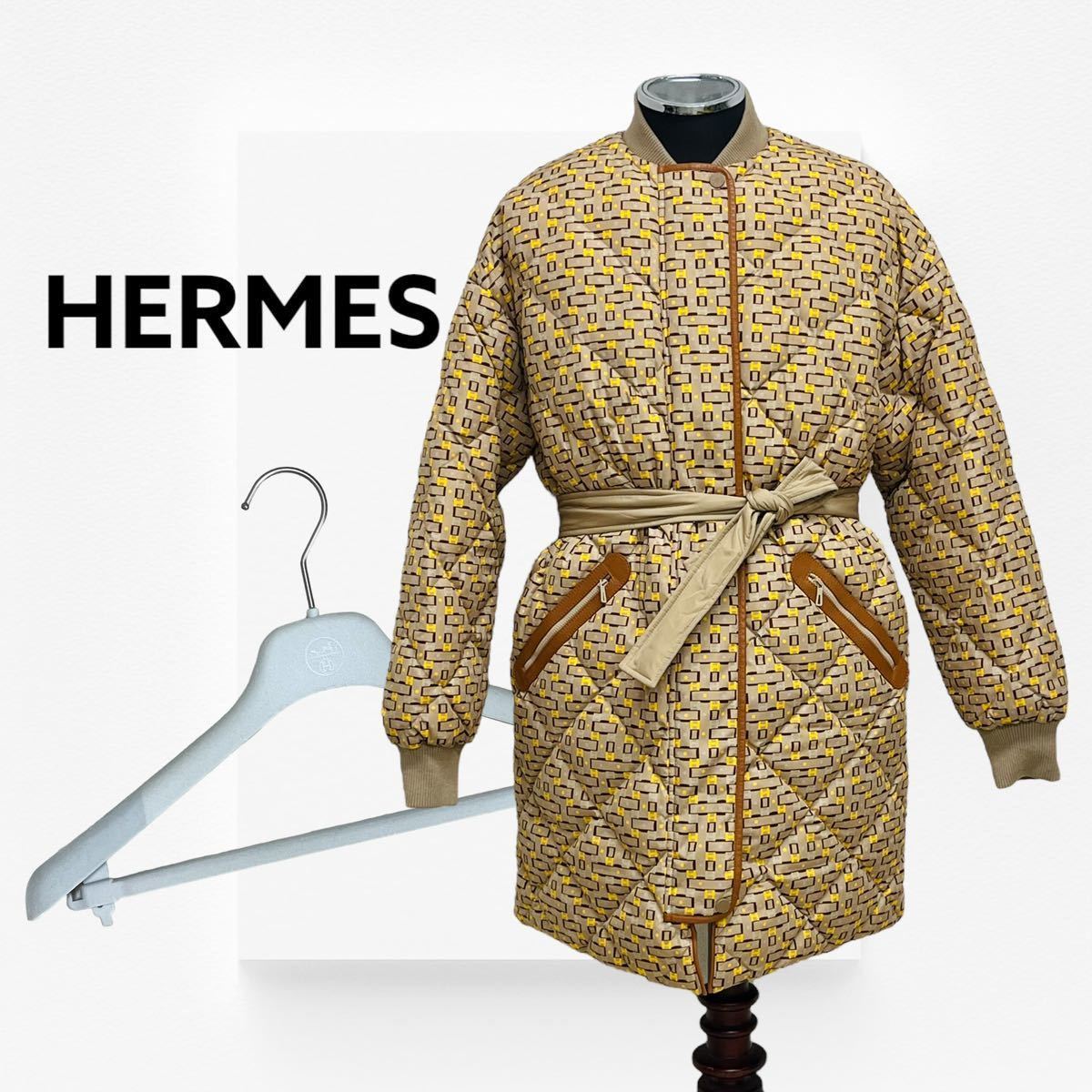 高級 ハンガー付き HERMES エルメス 2021年製 ロゴレザーパッチ Hロゴ 総柄 リバーシブル ダウンコート レディース